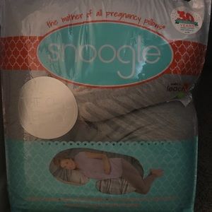 Pregnancy pillow